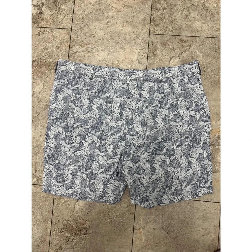 Mens Izod Stretch 40 Waist‎ 8 Inseam Tropical Leaf Blue White Shorts